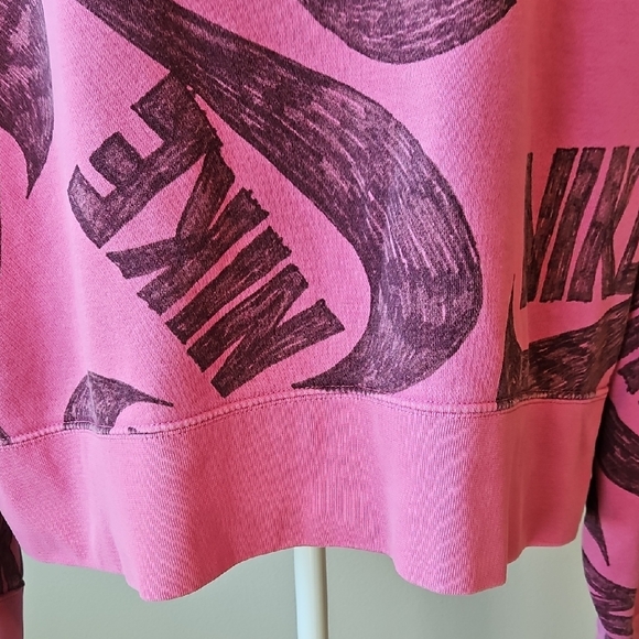 Nike Icon Clash Pink Scribble Swoosh Cropped Sweatshirt 2X - Picture 8 of 12